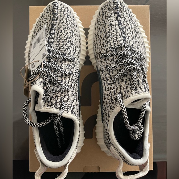 Brand New Adidas Yeezy Boost 350 Turtledove Size 5.5